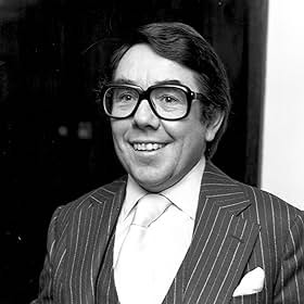 Ronnie Corbett